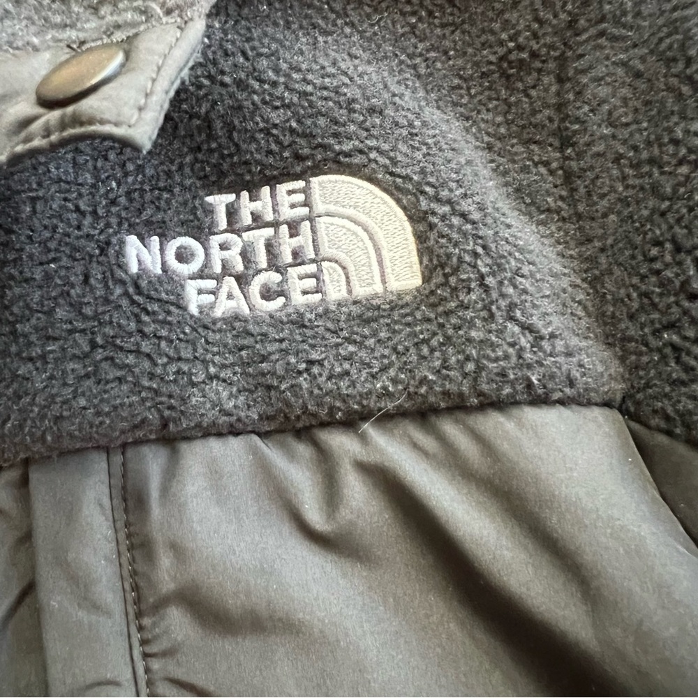 The North Face Girls Gray Sherpa Fleece Jacket Size M (10) - Picture 2 of 5